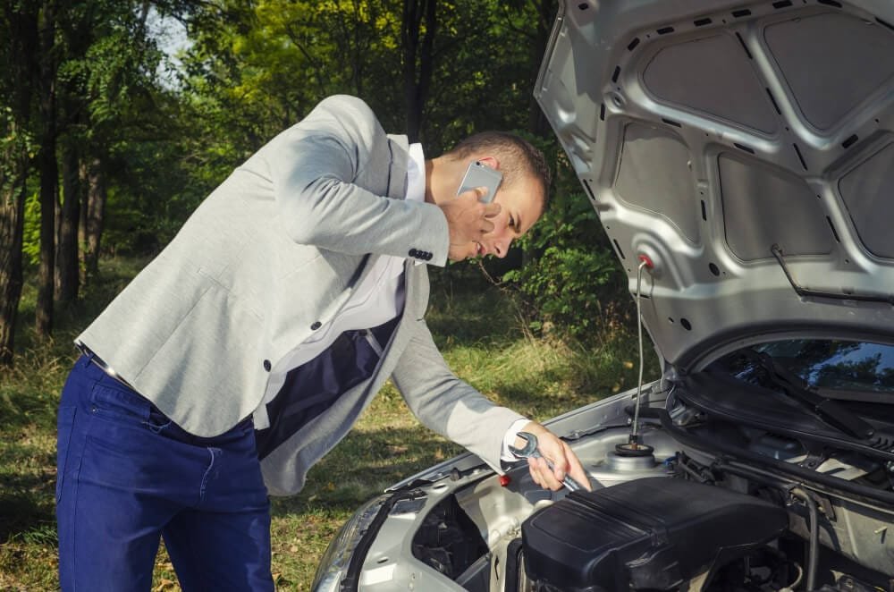 Top Signs Your Vehicle Has Electrical Issues