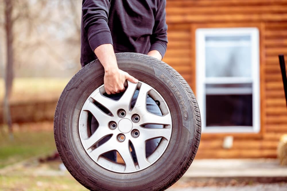 Signs Your Car Needs a Wheel Alignment – Don’t Ignore These Red Flags